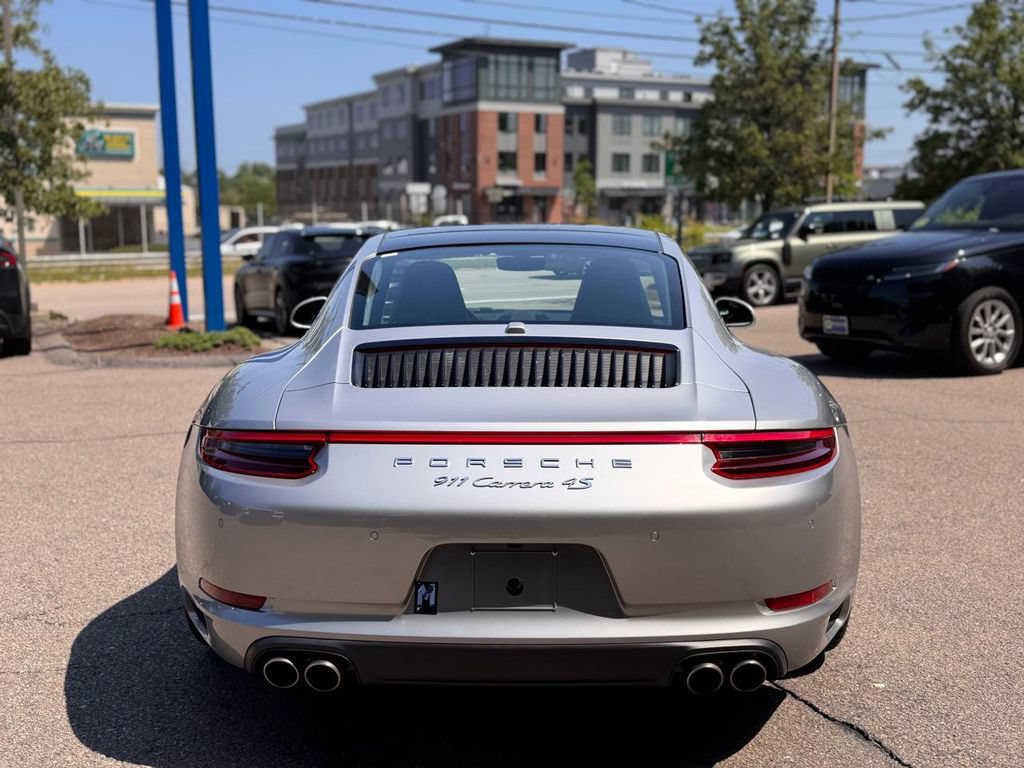 Used 2019 Porsche 911 Carrera 4S AWD/4WD image 5