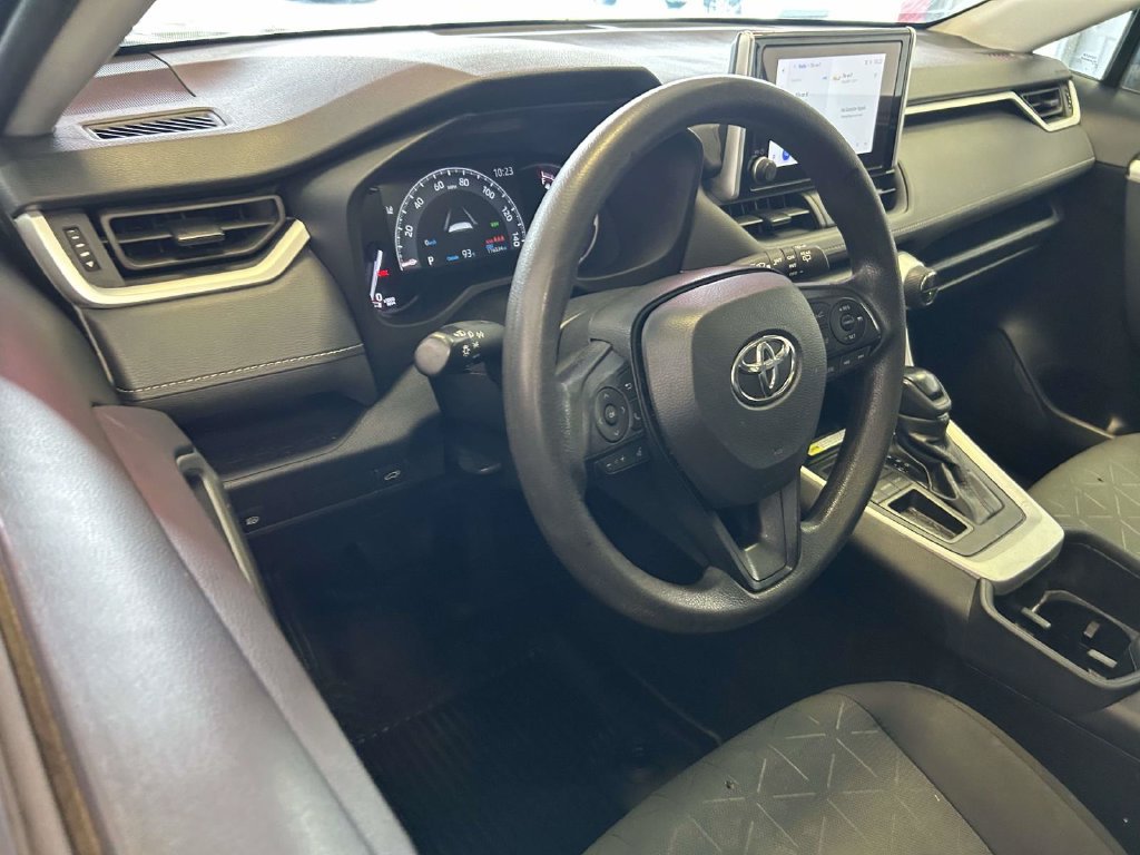 Certified 2024 Toyota RAV4 XLE w/ Convenience Package FWD image 9