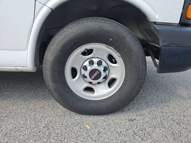 Used 2016 GMC Savana 3500 RWD image 9