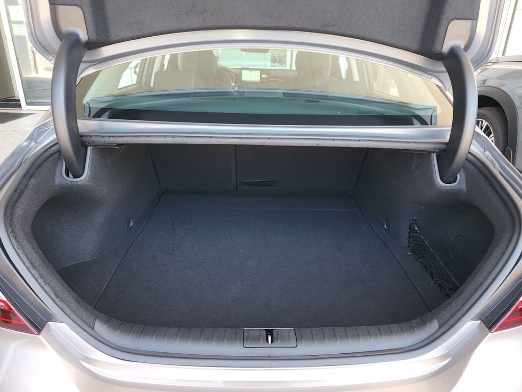 Used 2026 Genesis G70 2.5T RWD image 14