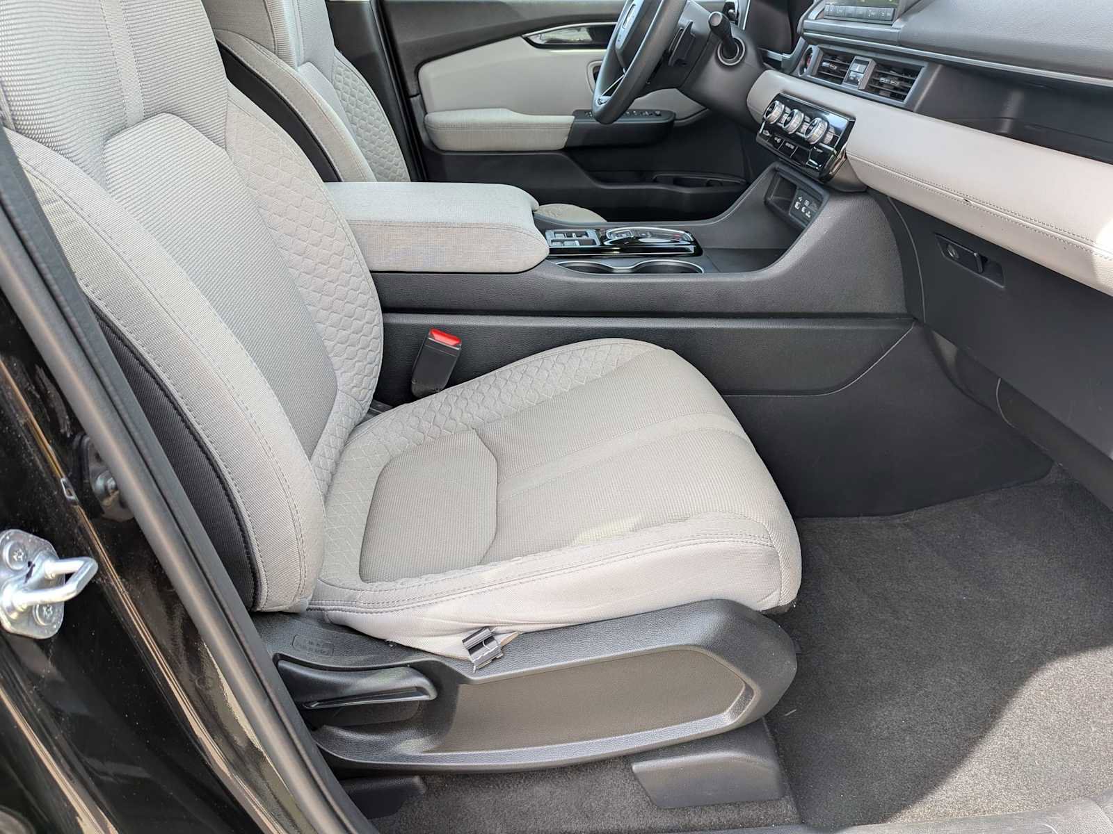 Certified 2023 Honda Pilot LX image 18