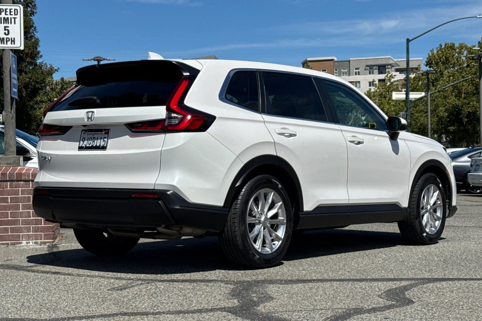 Used 2024 Honda CR-V EX image 4