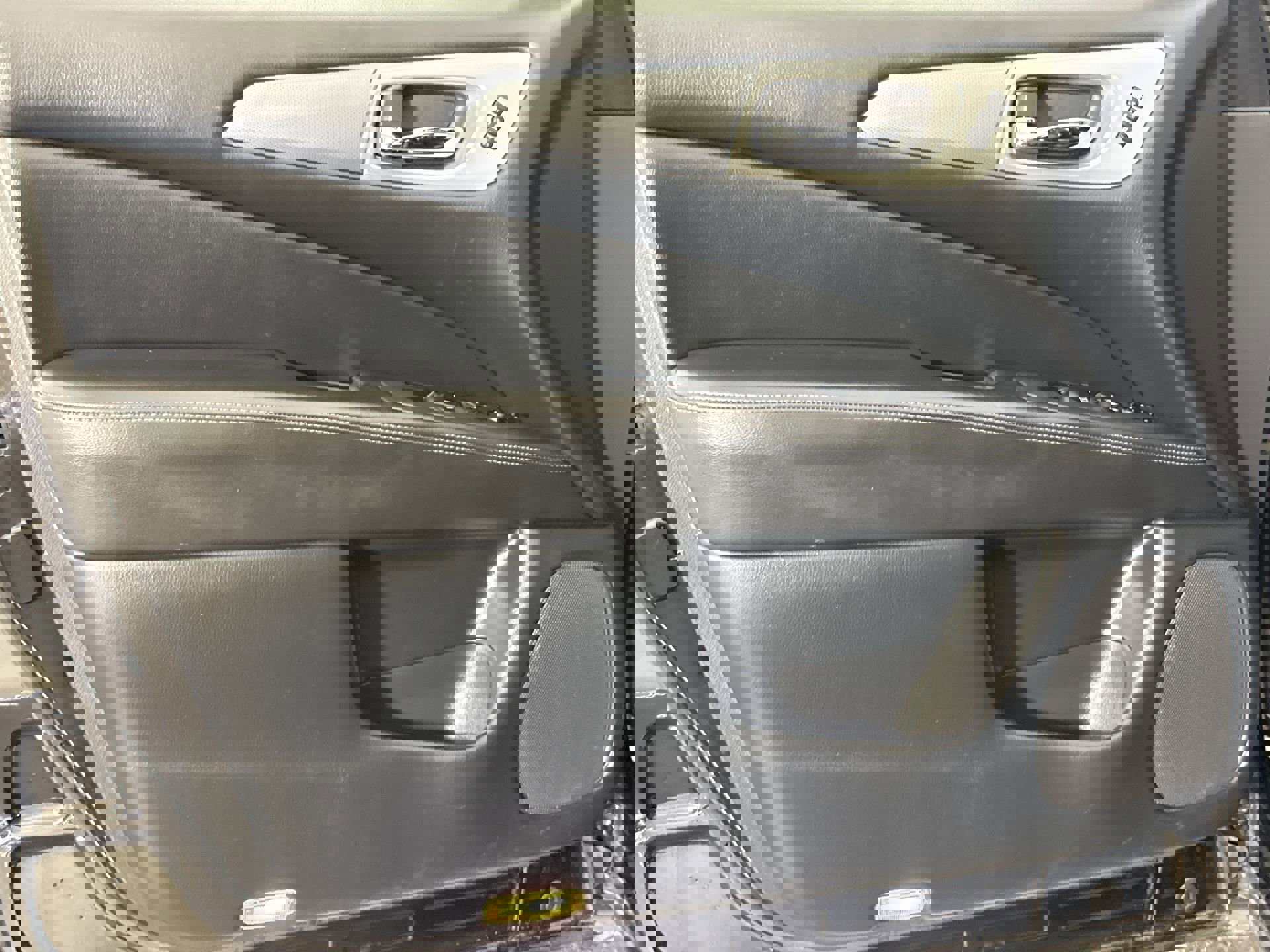 Used 2019 Nissan Pathfinder SL image 32