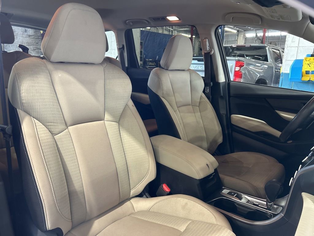 Used 2022 Subaru Ascent Premium w/ Convenience Package AWD/4WD image 38