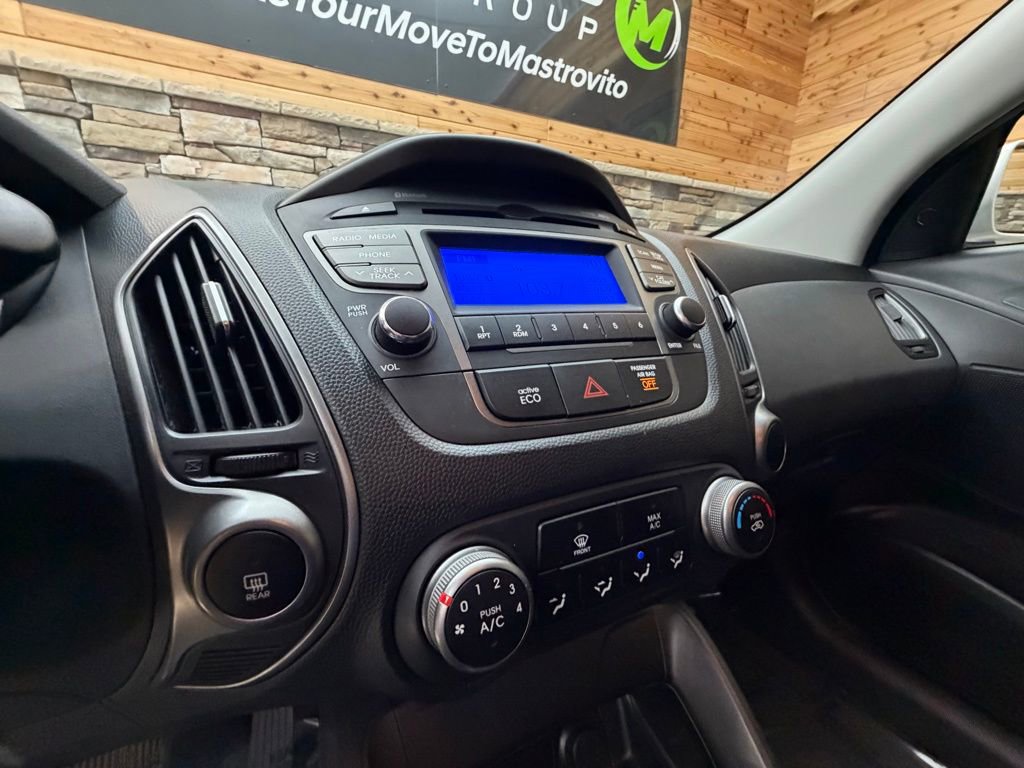 Used 2015 Hyundai Tucson GLS image 18