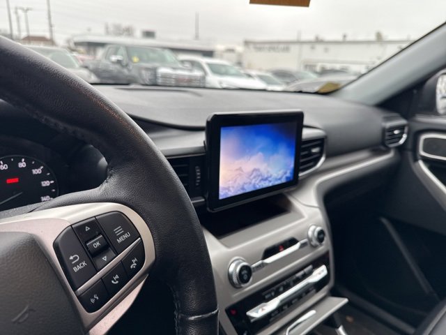 Used 2022 Ford Explorer XLT w/ Equipment Group 202A image 17