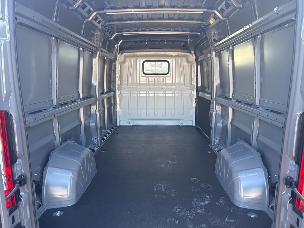 New 2026 RAM ProMaster 2500 w/ Premium Convenience Group image 13