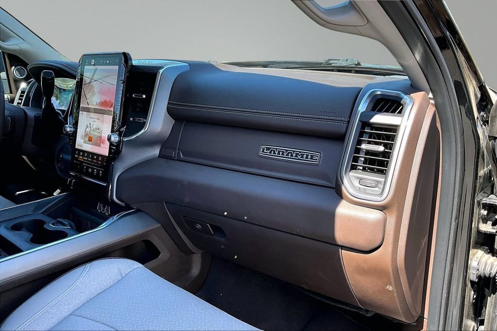 Used 2025 RAM 2500 Laramie AWD/4WD image 16
