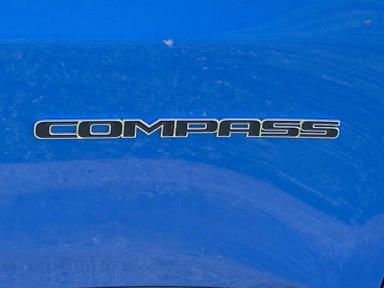 Used 2024 Jeep Compass Sport AWD/4WD image 11