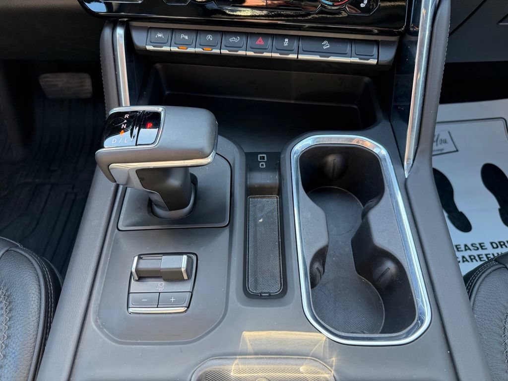 Used 2025 GMC Sierra 1500 Denali AWD/4WD image 12