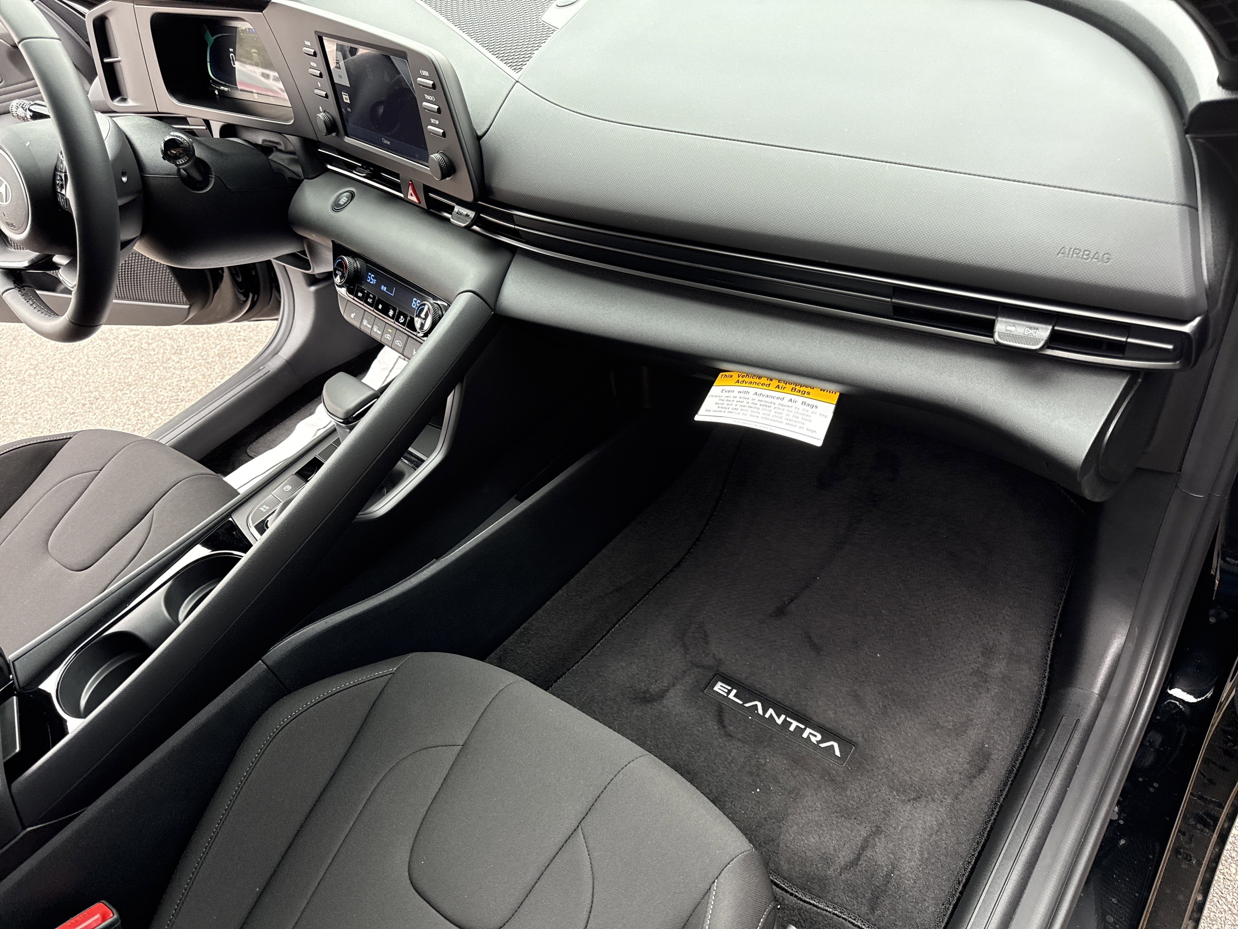 New 2026 Hyundai Elantra SEL Sport Premium w/ Cargo Package image 17