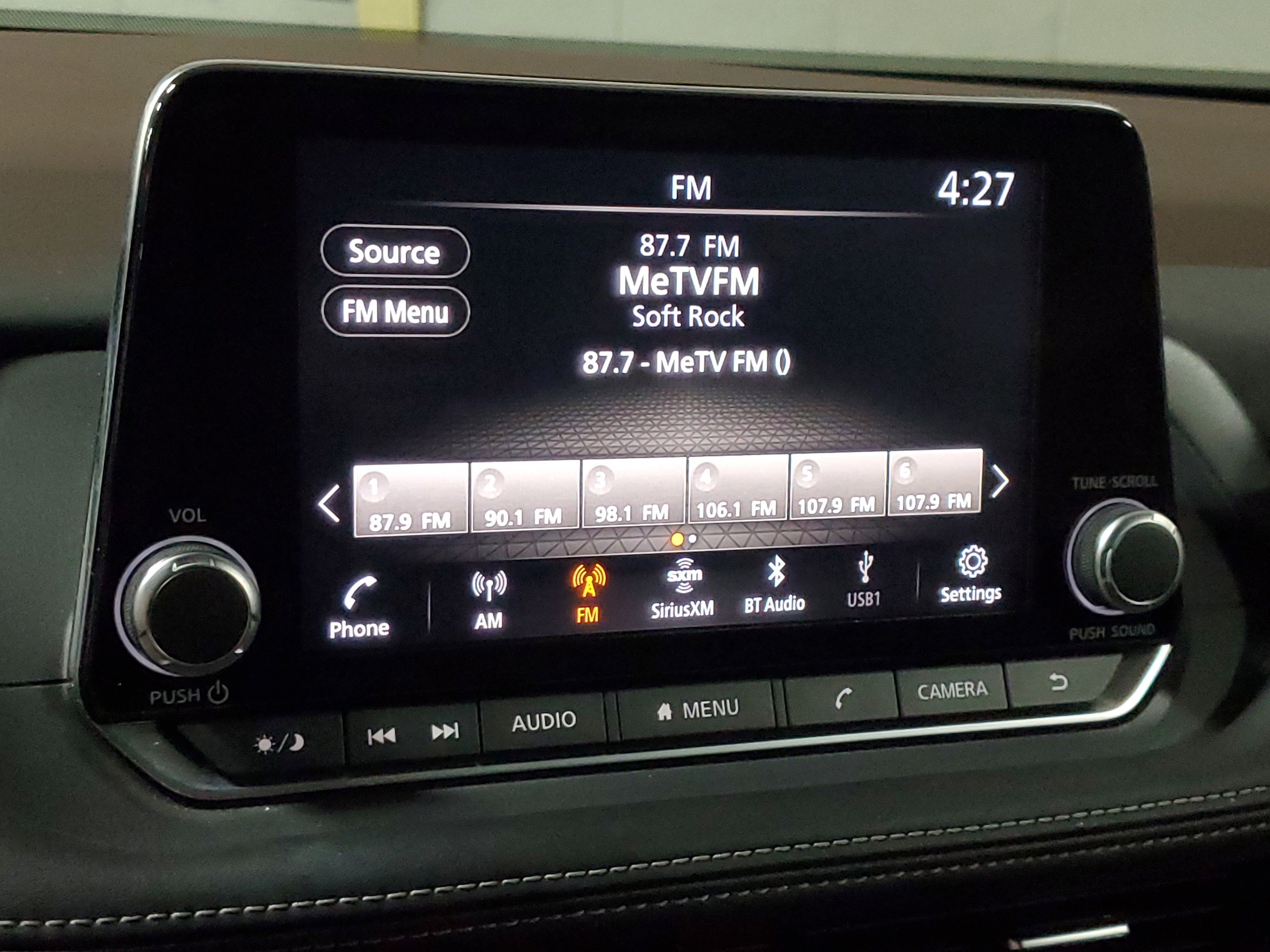 Used 2022 Nissan Rogue SV AWD/4WD image 29