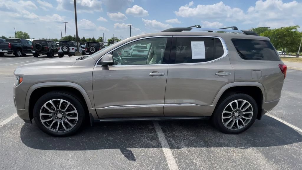Used 2022 GMC Acadia Denali w/ Denali Ultimate Package AWD/4WD image 7
