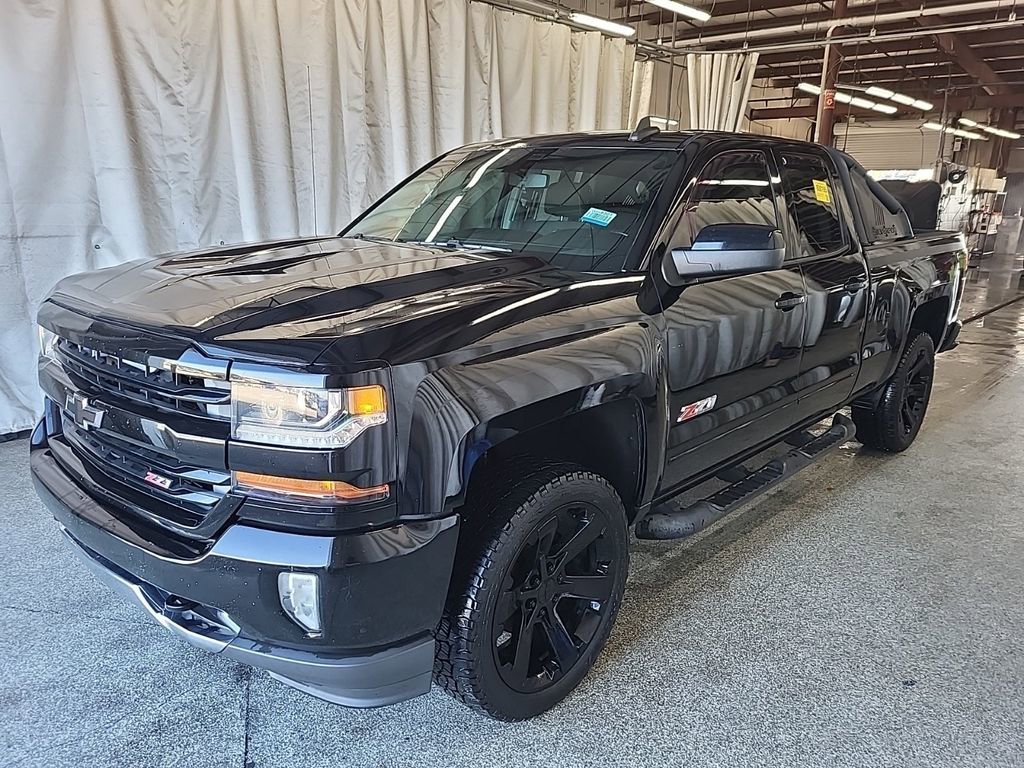 Used 2016 Chevrolet Silverado 1500 LT w/ Rally 2 Edition image 3