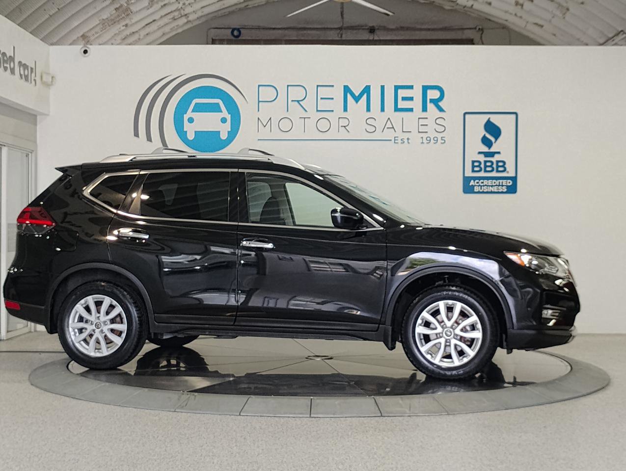 Used 2019 Nissan Rogue SV FWD image 68