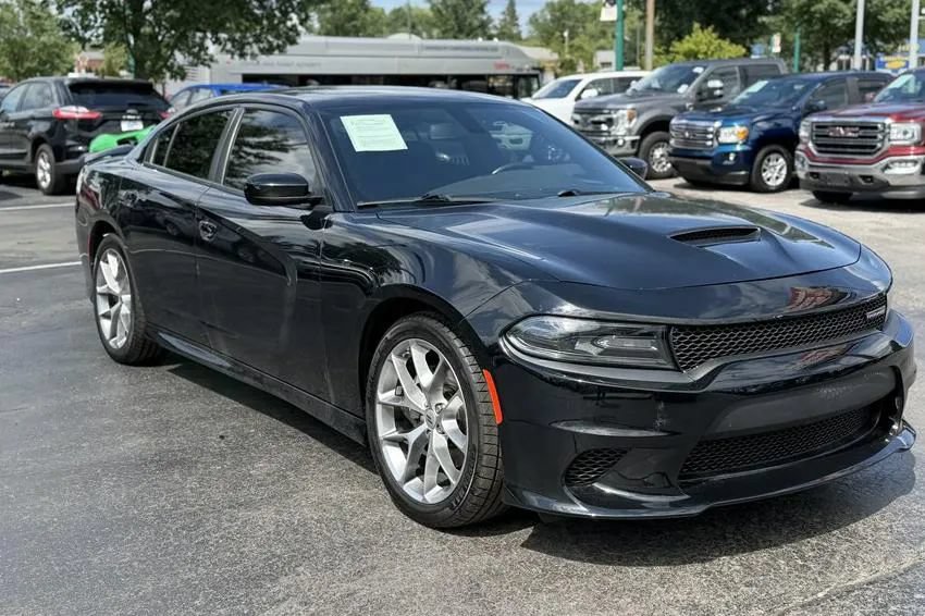 Used 2023 Dodge Charger GT RWD image 3