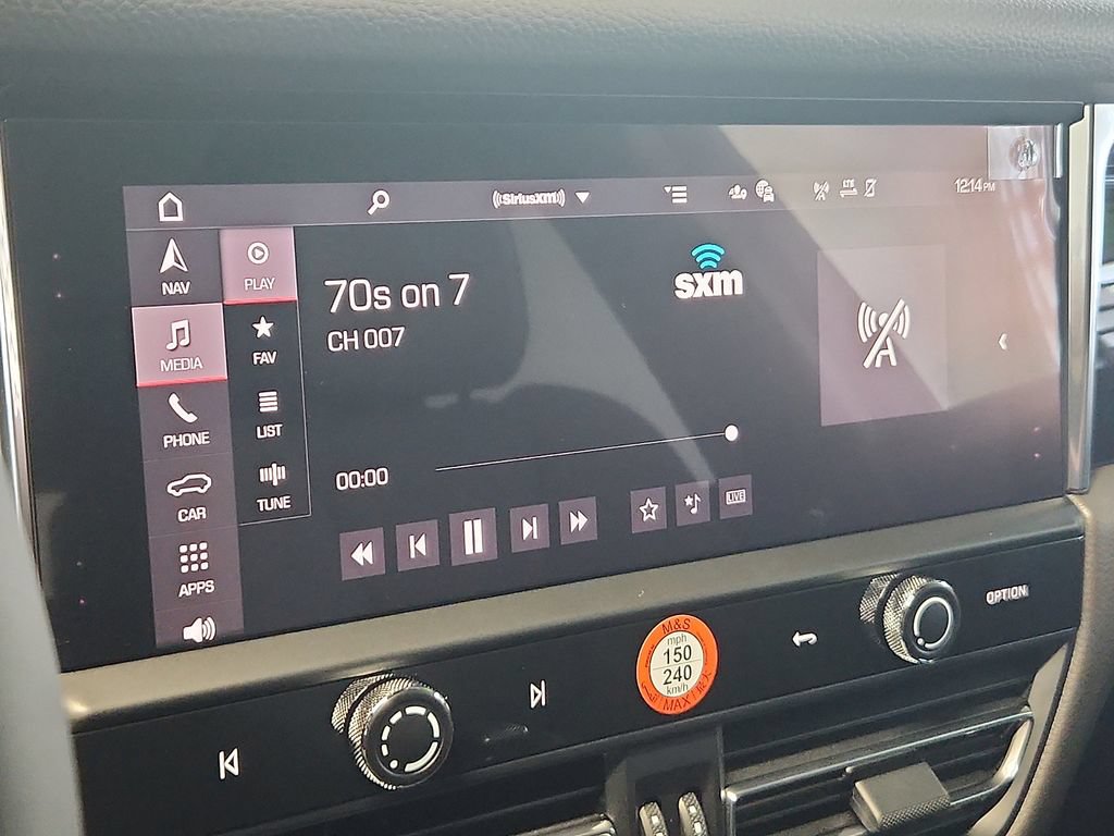 New 2026 Porsche Macan AWD/4WD image 19