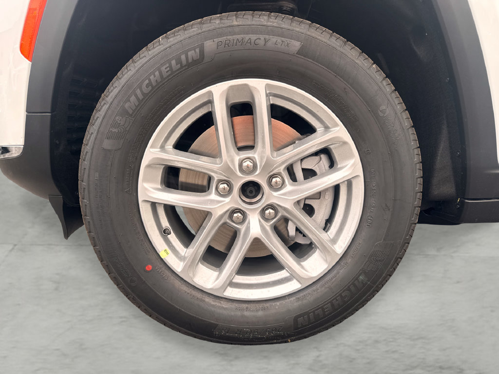 New 2026 Jeep Grand Cherokee L 4WD image 23