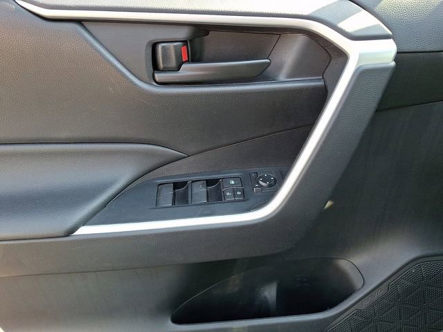 Certified 2021 Toyota RAV4 LE image 12