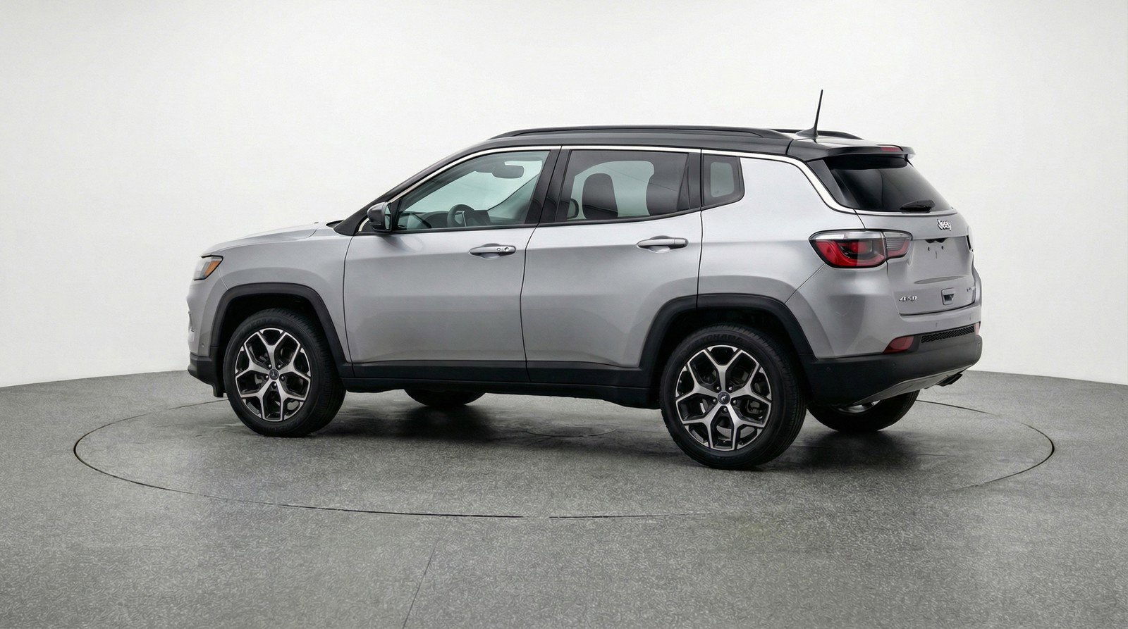 Used 2025 Jeep Compass Limited AWD/4WD image 5