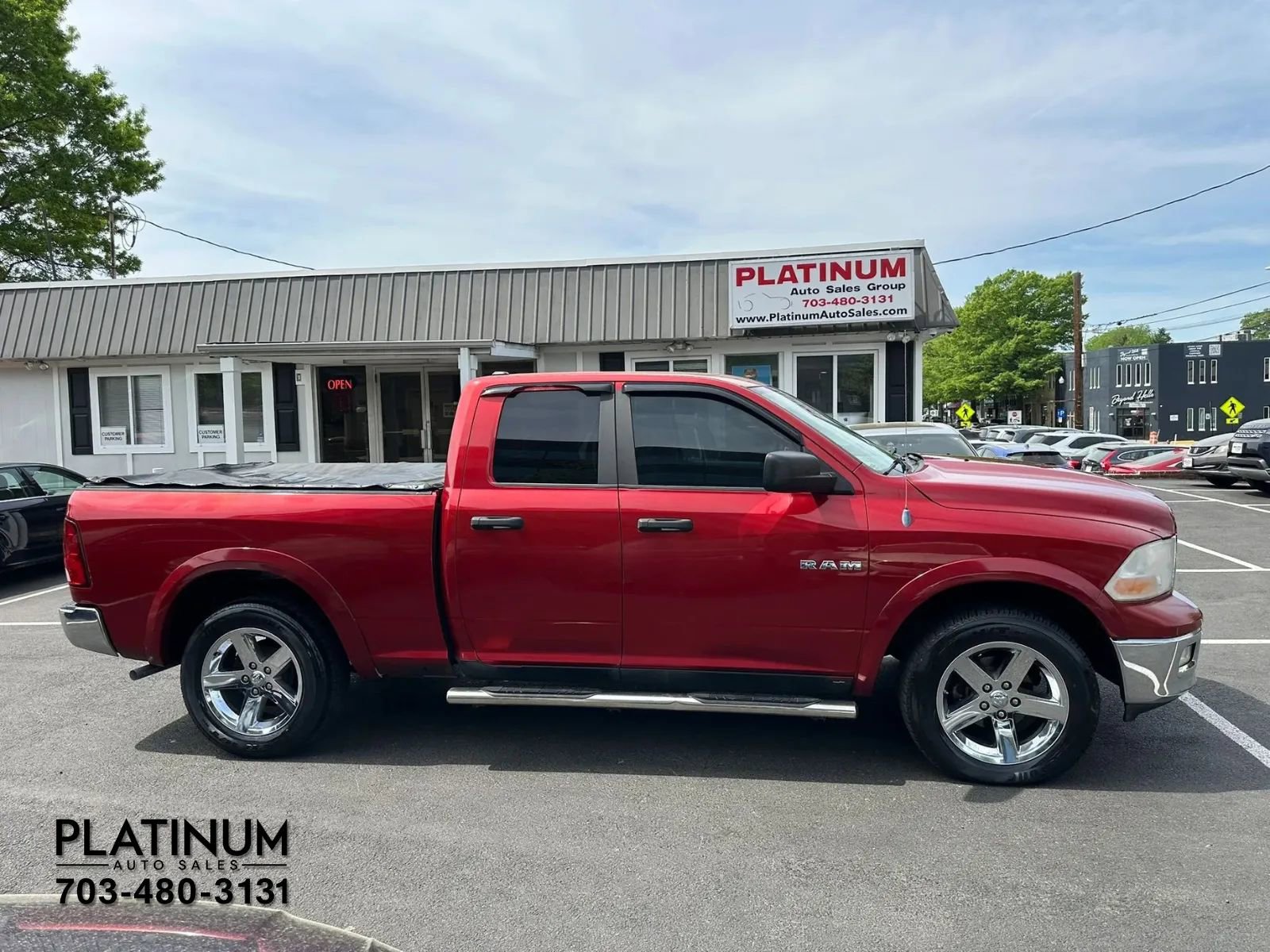 Used 2009 Dodge Ram 1500 Truck SLT w/ Popular Equipment Group image 2