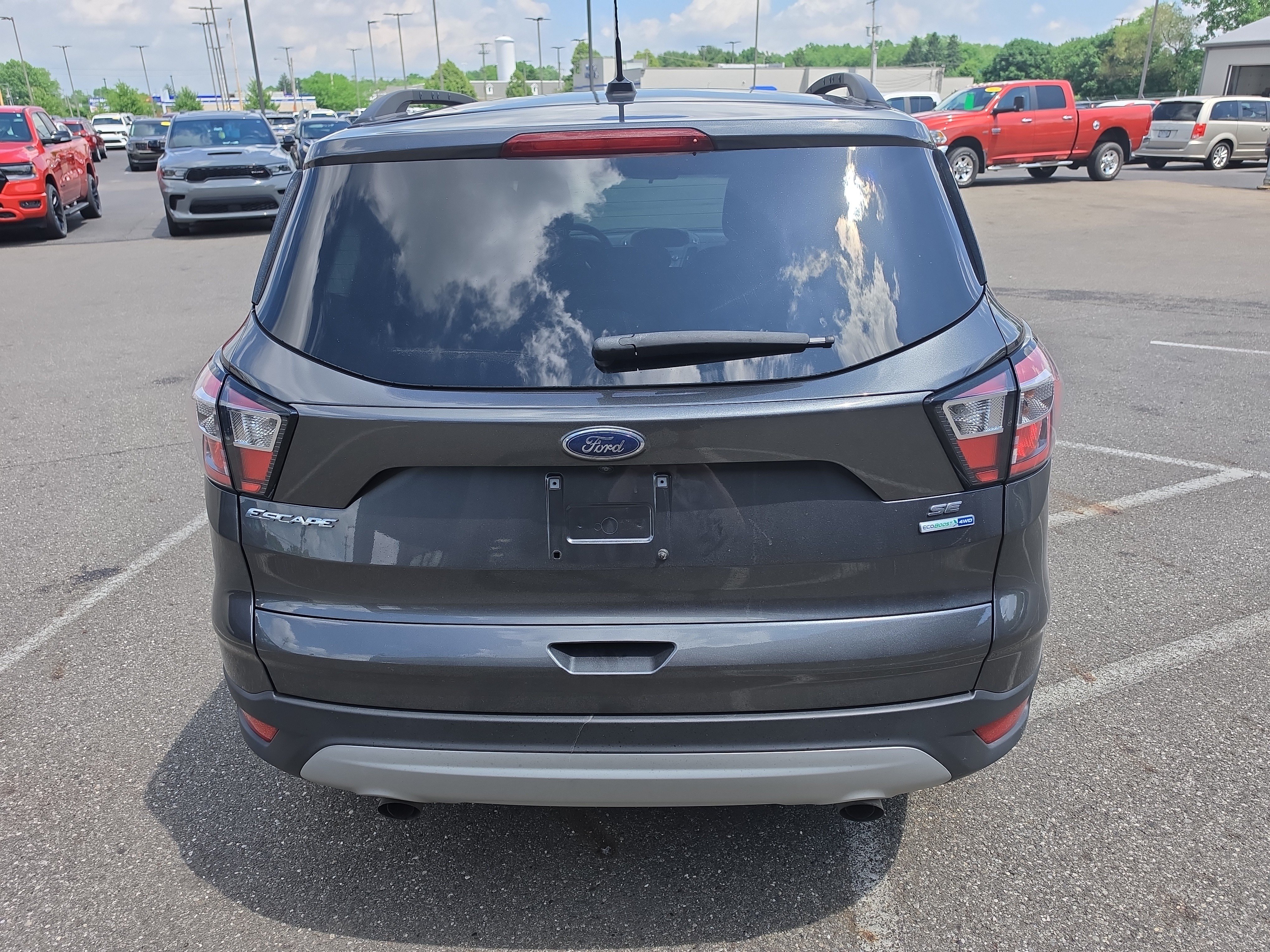 Used 2018 Ford Escape SE AWD/4WD image 4