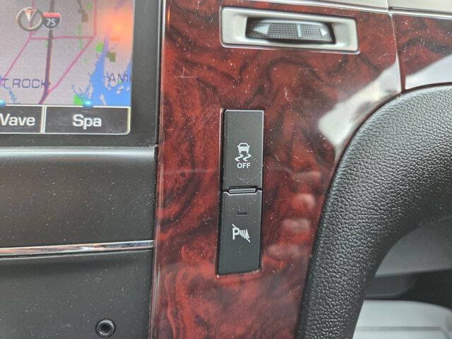 Used 2013 Cadillac Escalade Premium AWD/4WD image 31