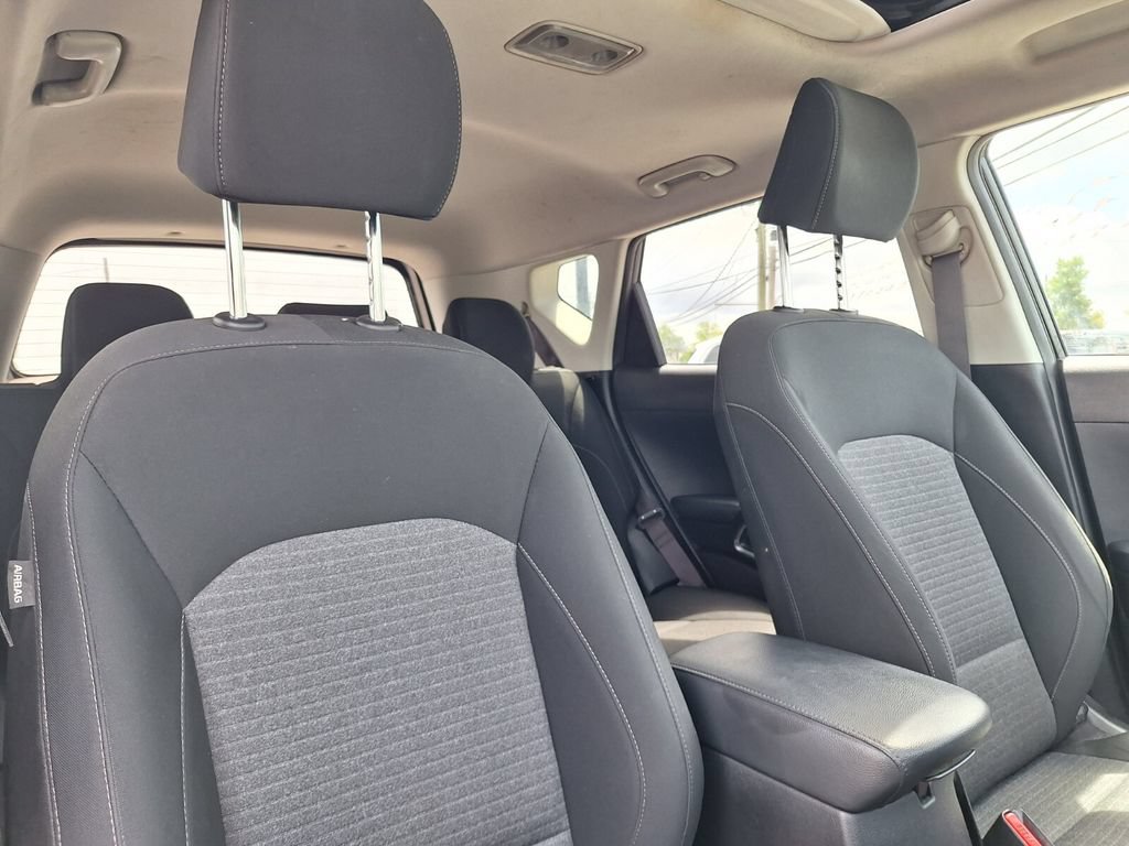 Used 2020 Kia Soul GT-Line w/ GT 2.0L Power Sunroof Package FWD image 27
