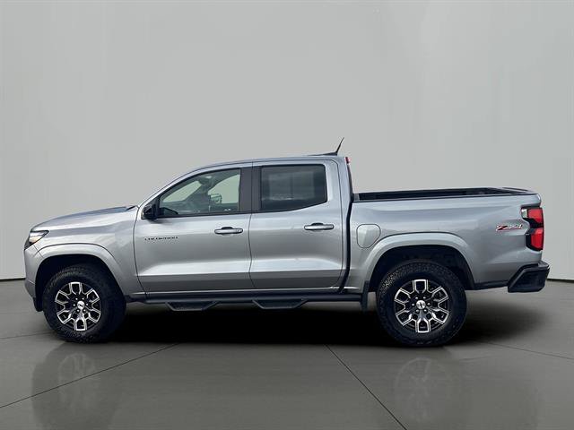 Used 2024 Chevrolet Colorado Z71 w/ Z71 Convenience Package 2 AWD/4WD image 2