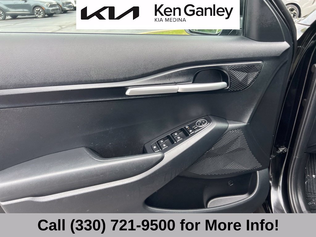 Certified 2025 Kia Seltos LX AWD/4WD image 25