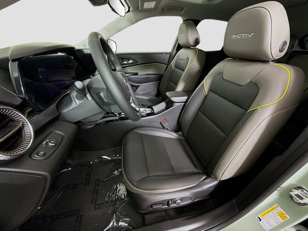 New 2026 Chevrolet Trax ACTIV w/ Sunroof Package image 19