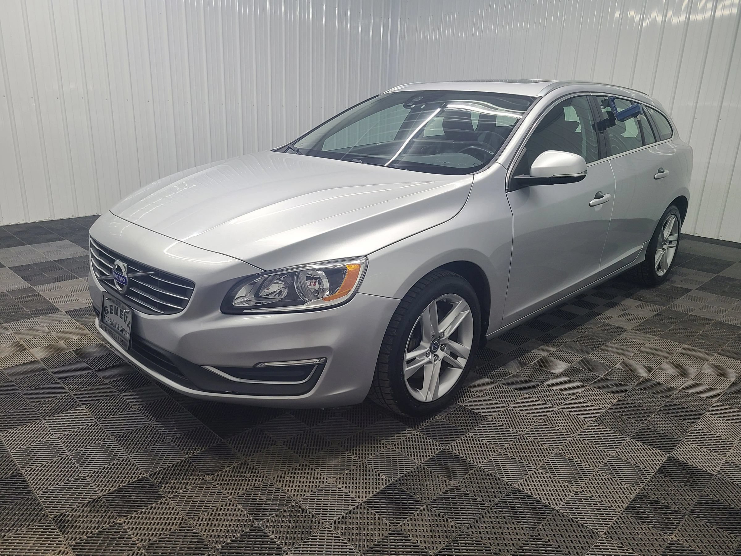 Used 2015 Volvo V60 T5 Premier AWD/4WD image 7