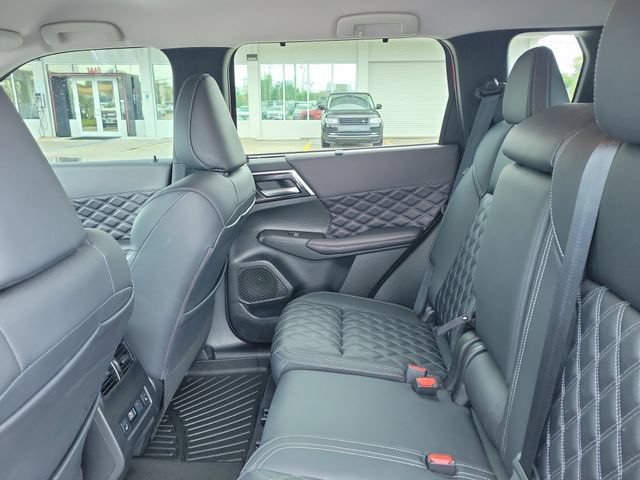 Used 2024 Mitsubishi Outlander SEL FWD image 14
