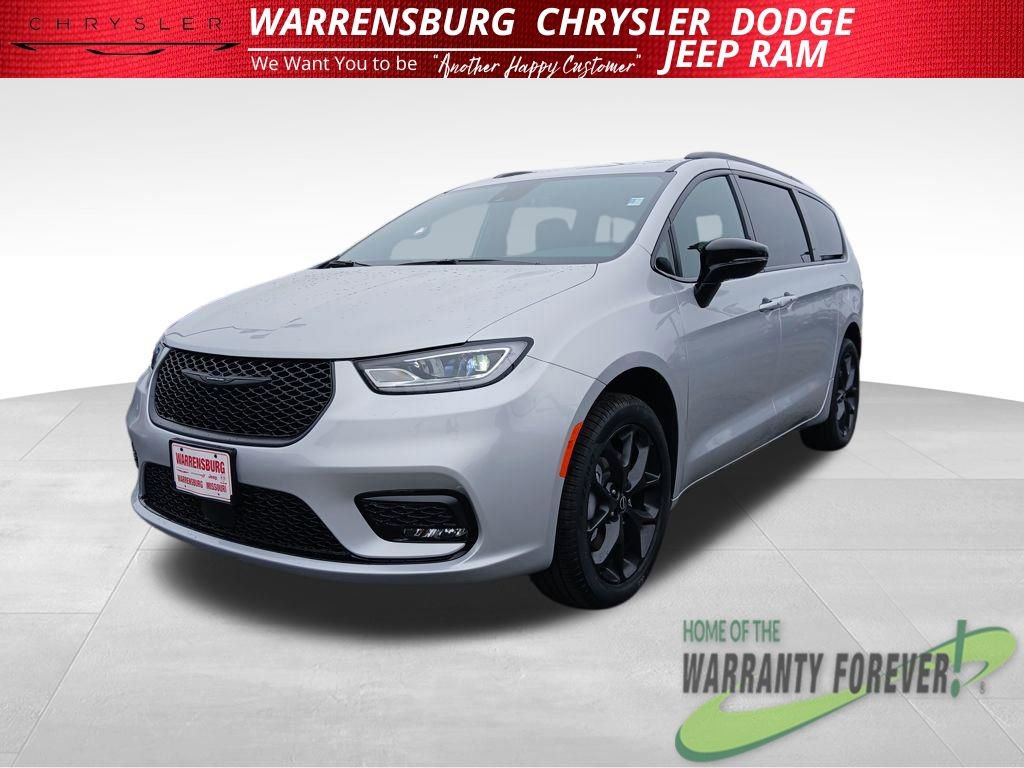 New 2026 Chrysler Pacifica Select AWD/4WD image 8