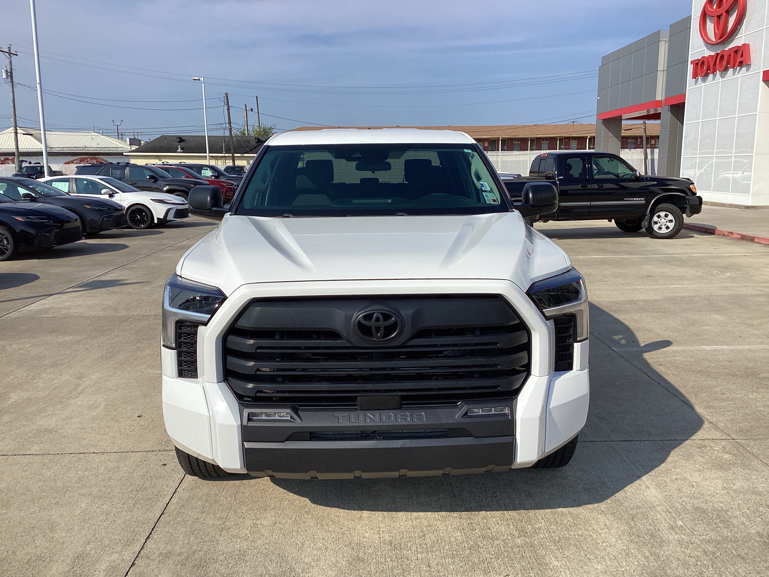 Used 2023 Toyota Tundra SR5 RWD image 2