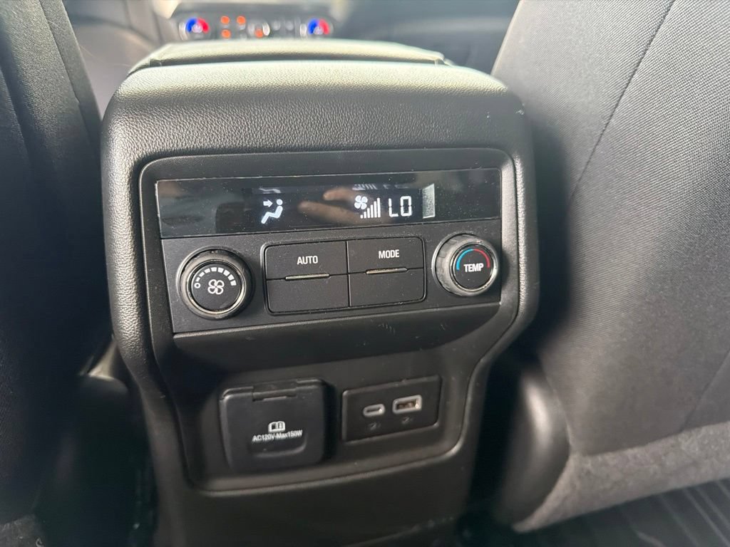 Used 2023 GMC Acadia SLE w/ Driver Convenience Package FWD image 18
