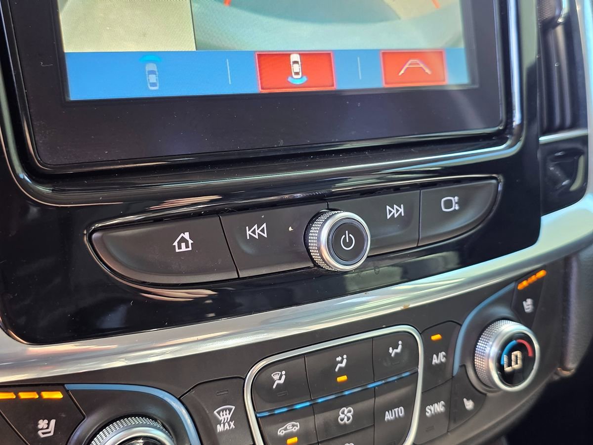 Used 2018 Chevrolet Traverse Premier image 34