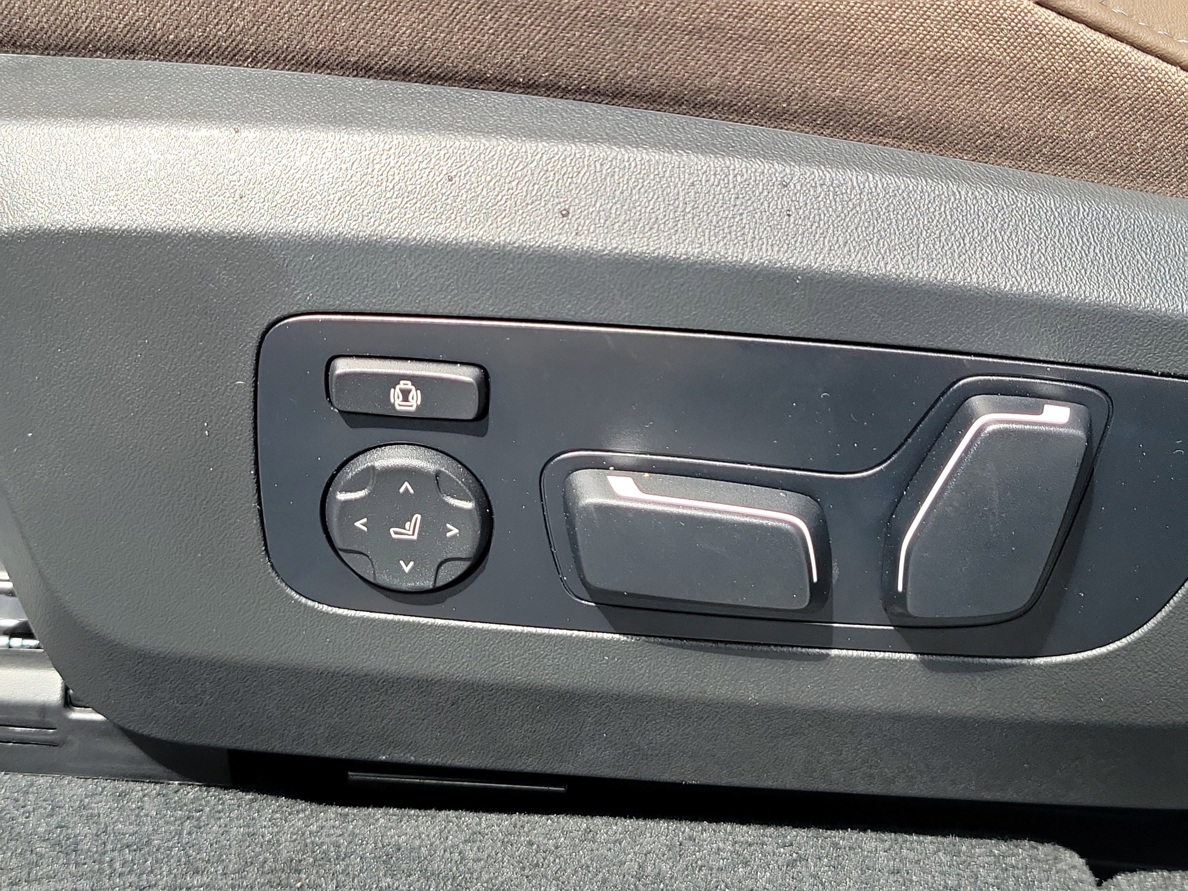 Used 2025 BMW X3 xDrive30i w/ Premium Package image 24