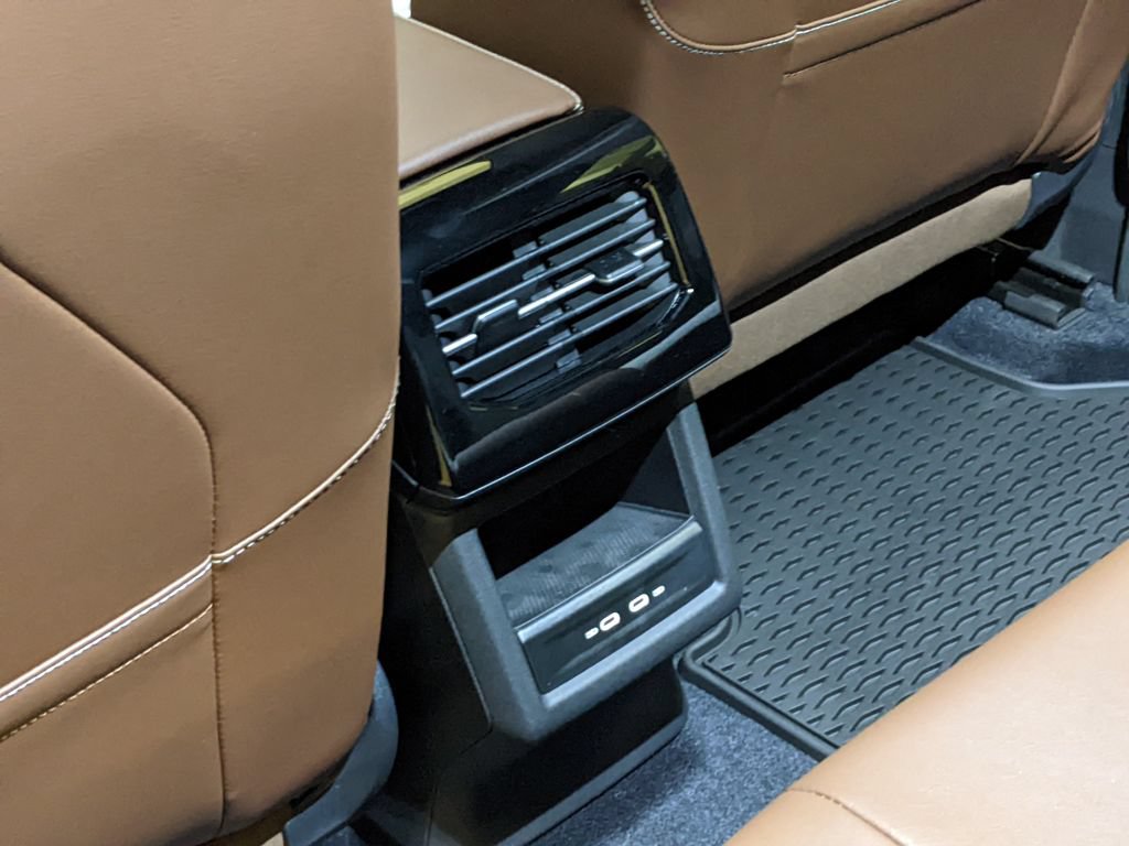 New 2026 Volkswagen ID.4 Pro RWD image 23