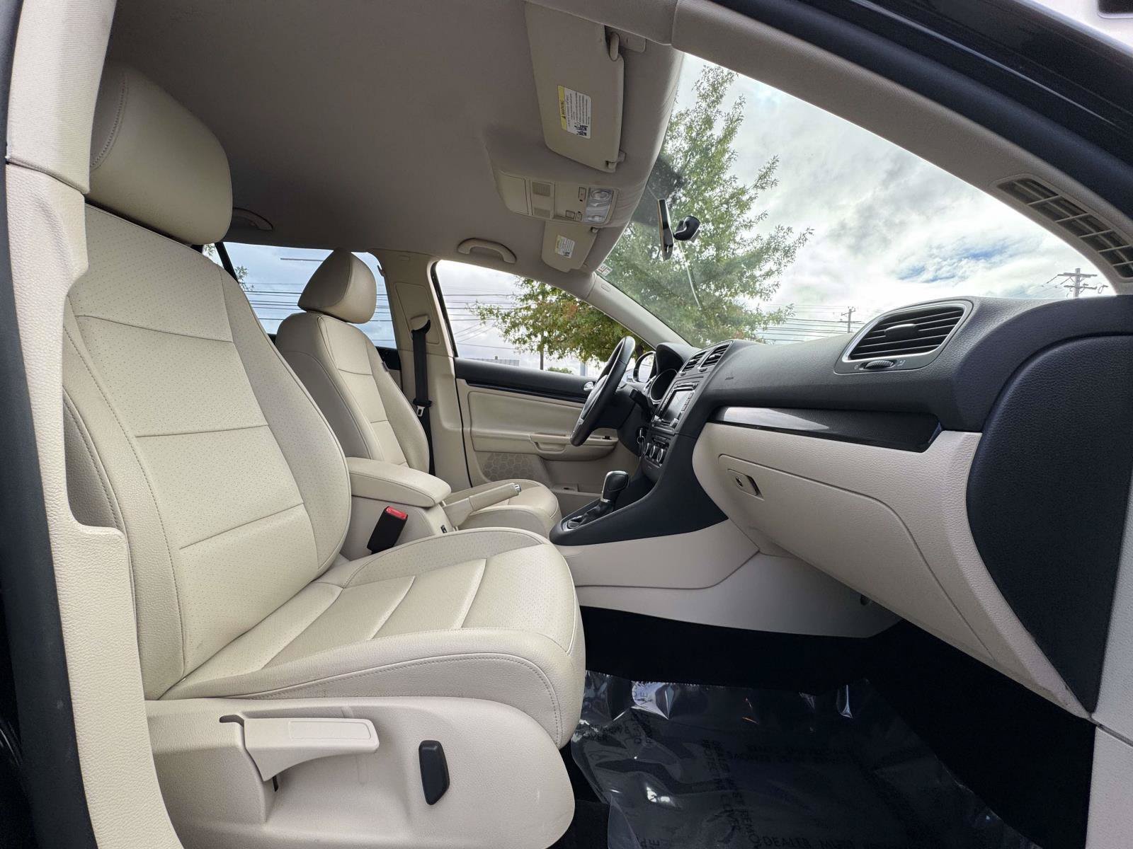 Used 2014 Volkswagen Jetta TDI FWD image 9