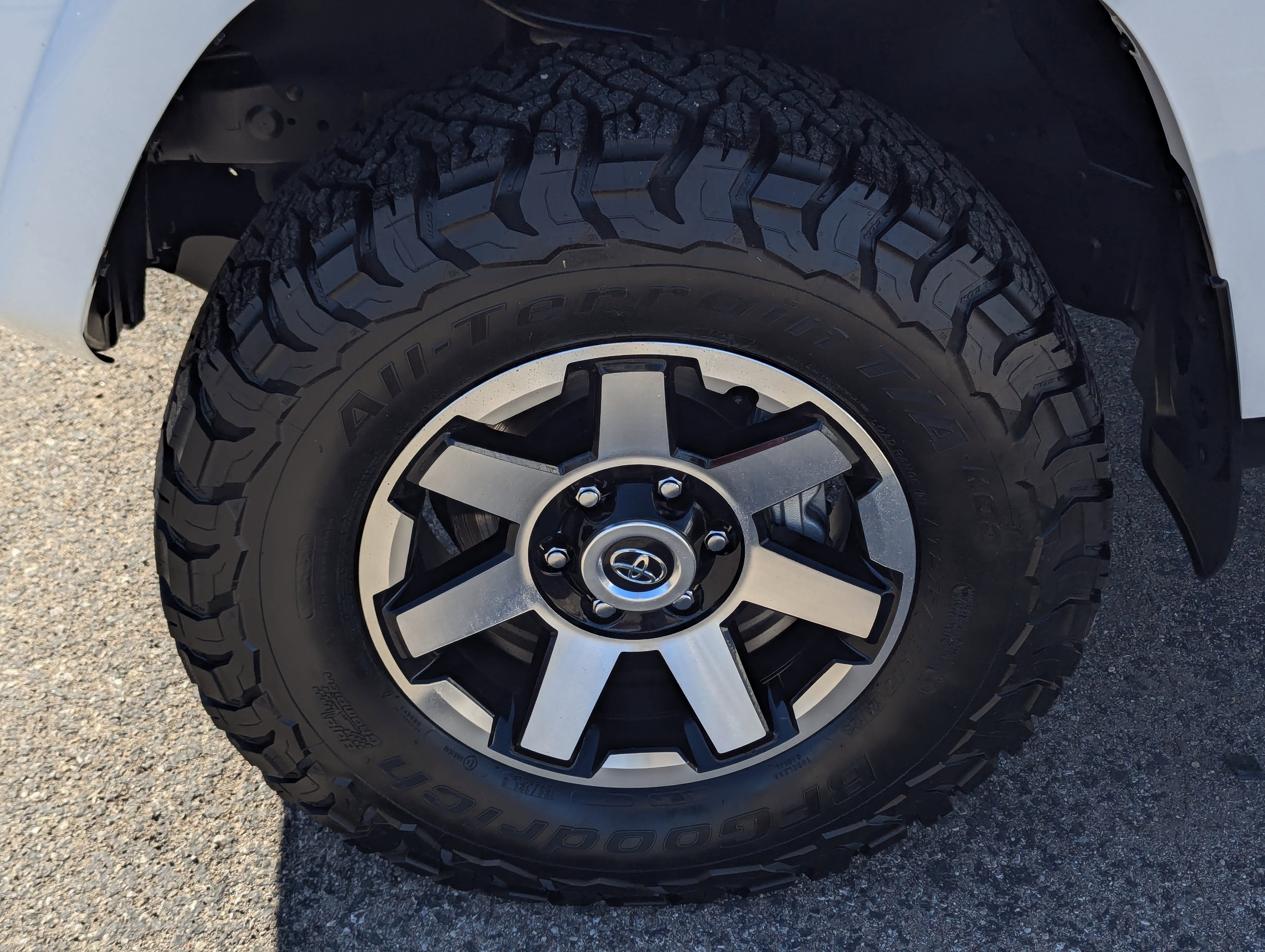 Used 2023 Toyota 4Runner TRD Off-Road Premium image 7