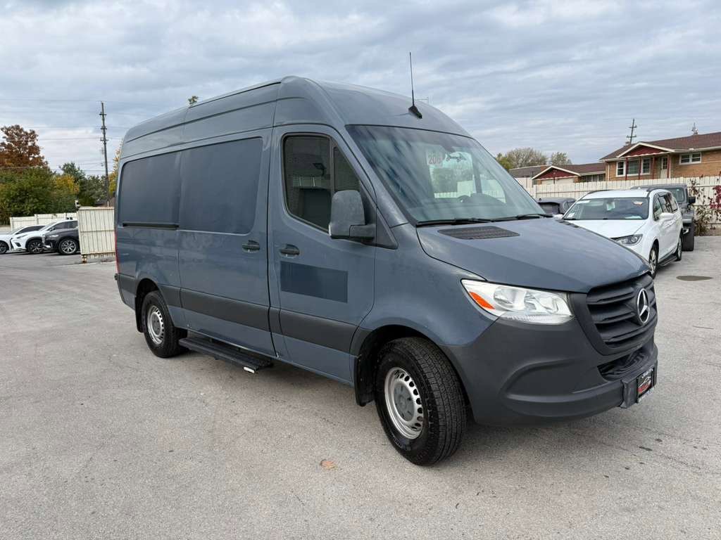 Used 2019 Mercedes-Benz Sprinter 144 image 3