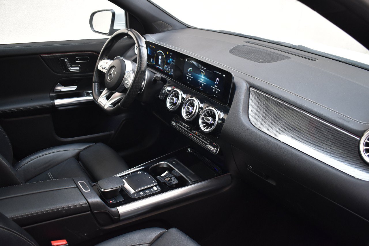 Used 2021 Mercedes-Benz GLA 35 AMG 4MATIC w/ Premium Package image 20