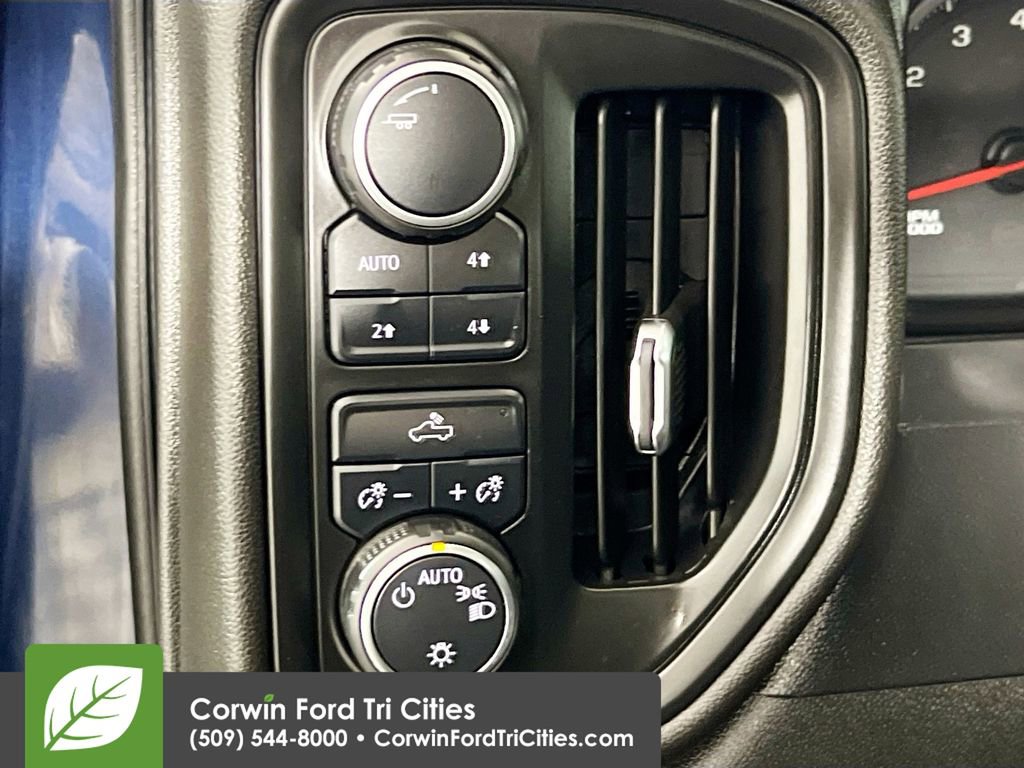 Used 2021 Chevrolet Silverado 1500 Custom Trail Boss w/ LPO, Dark Essentials Package image 18