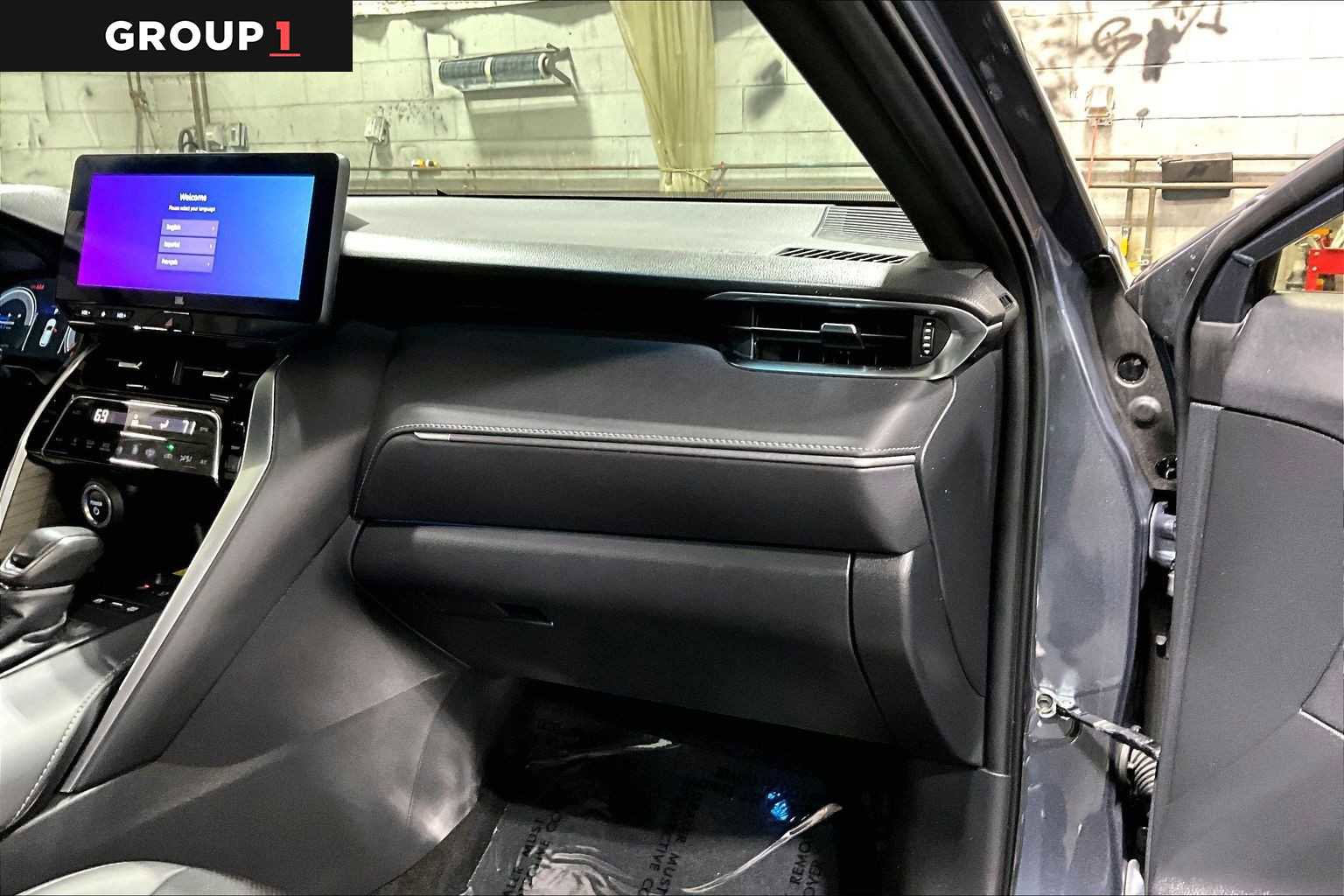 Used 2024 Toyota Venza Limited AWD/4WD image 19