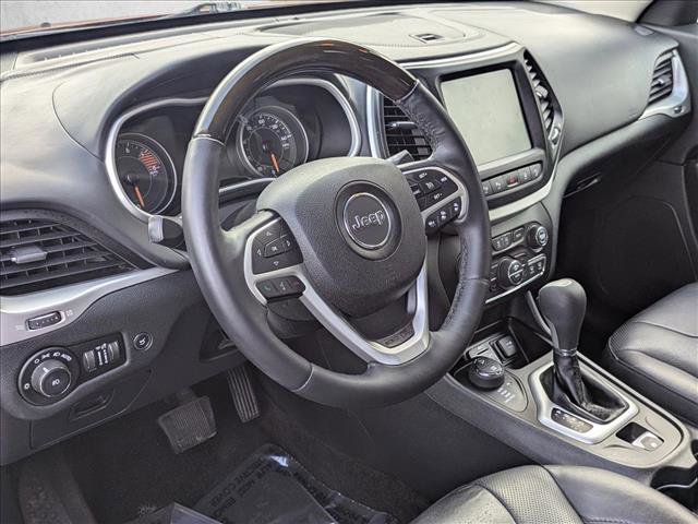 Used 2016 Jeep Cherokee Overland w/ Technology Group image 9