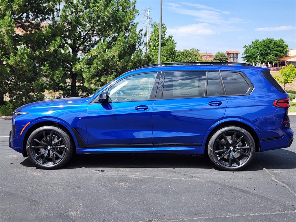 New 2026 BMW X7 M60i image 2