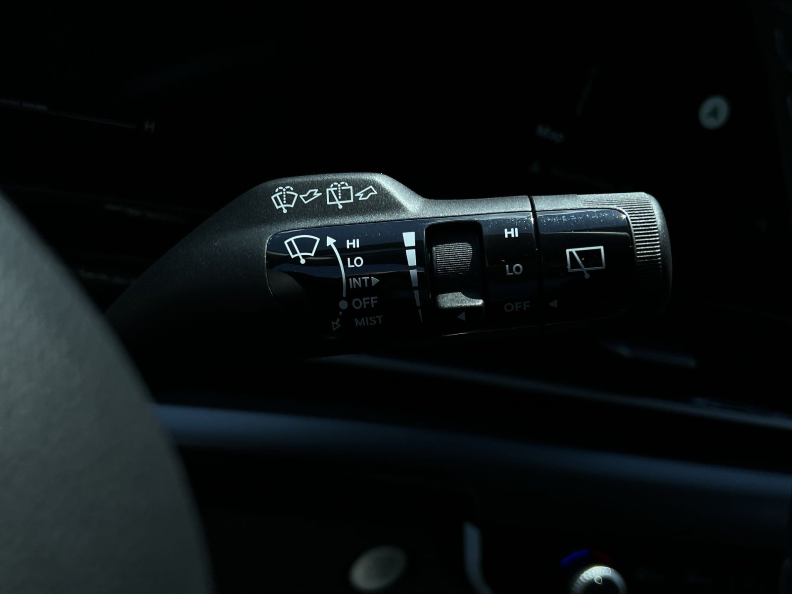 New 2026 Kia Carnival FWD image 26