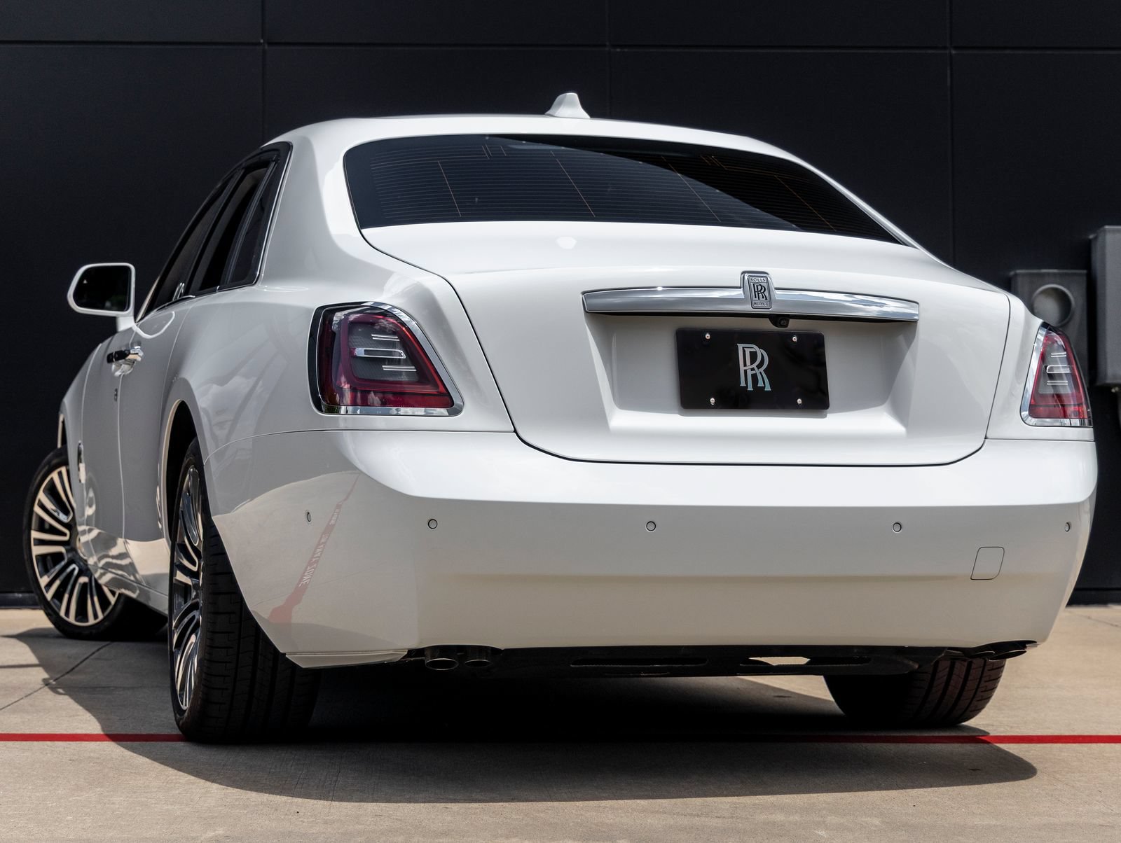 Certified 2024 Rolls-Royce Ghost AWD/4WD image 9