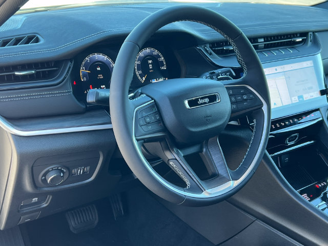 New 2027 Jeep Grand Cherokee 4WD image 14